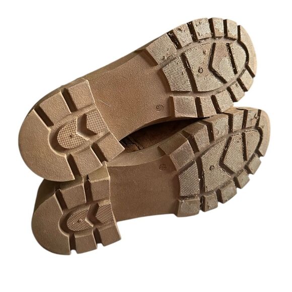 Wanted Women's Cinder Lug Sole Microfiber Ankle Boots. Sizes 8.5. EUC. Tan/Brown - Picture 5 of 8